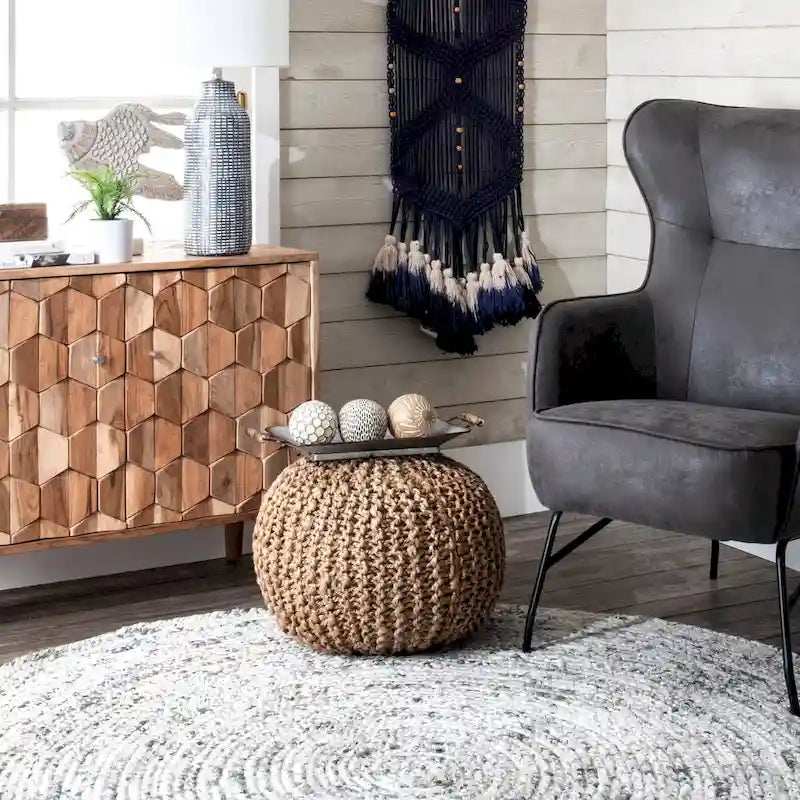 Klassischer gestrickter Pouf aus massivem Jute-Ottomane