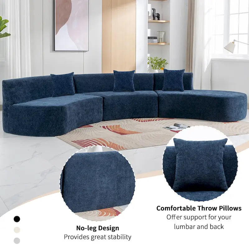 136" geschwungenes Ecksofa aus Chenille-Gewebe mit drei Zierkissen