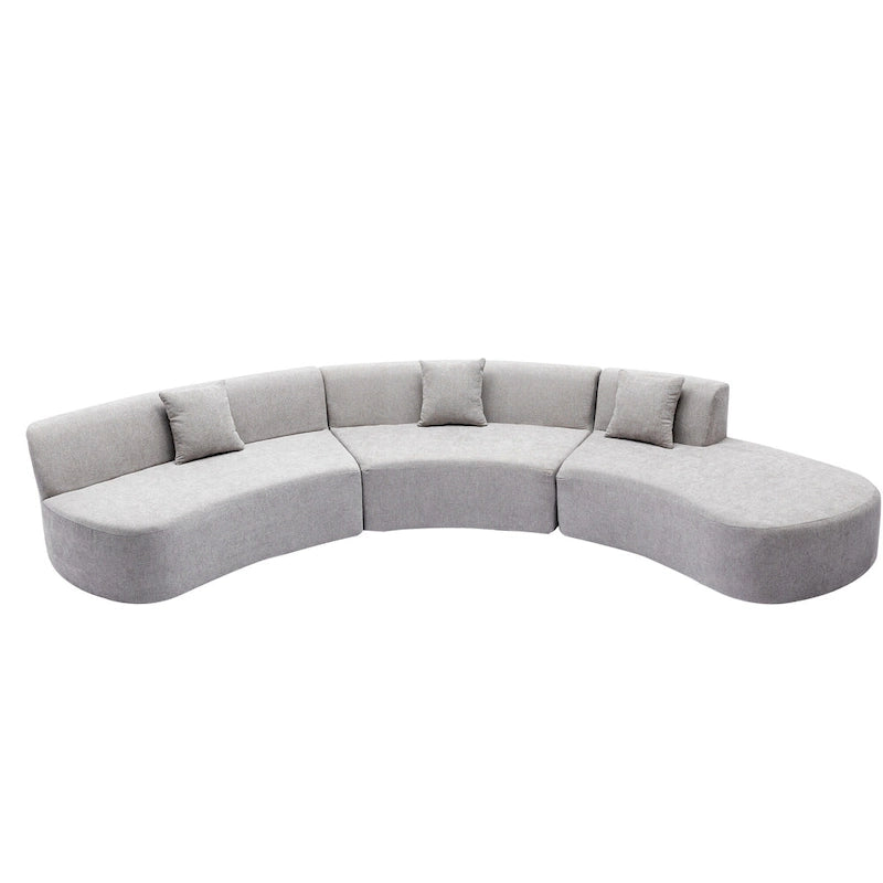 136" geschwungenes Ecksofa aus Chenille-Gewebe mit drei Zierkissen